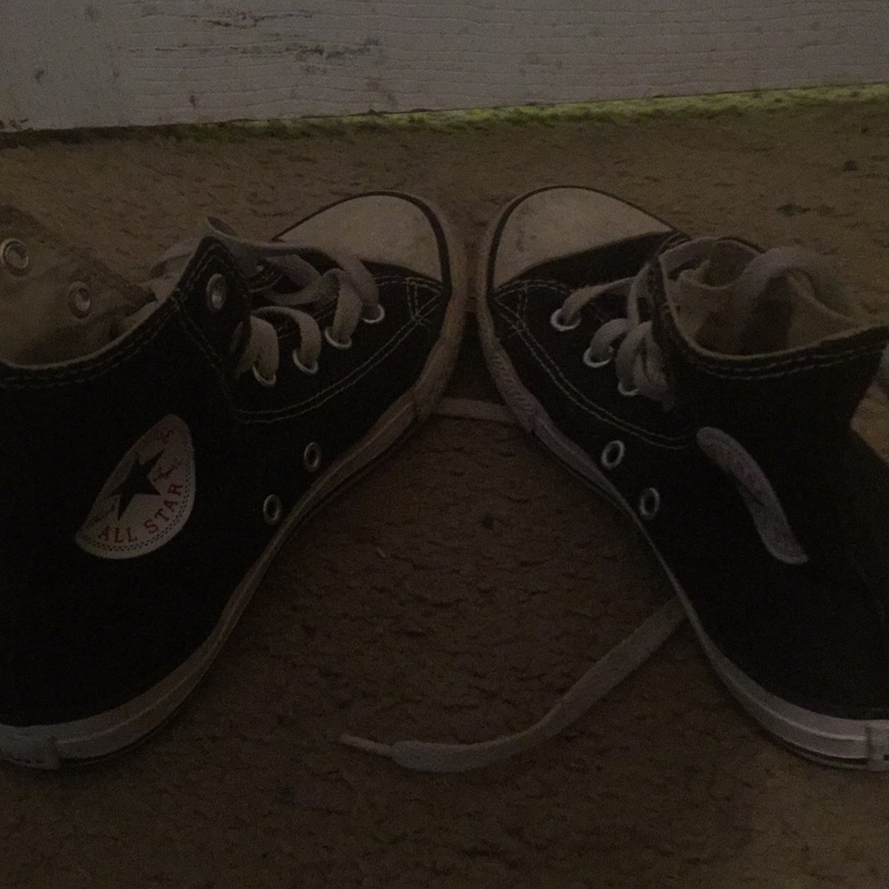 Converse - Picture 3 of 3